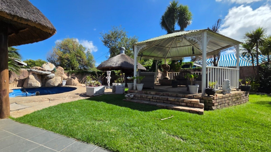 4 Bedroom Property for Sale in Fichardt Park Free State